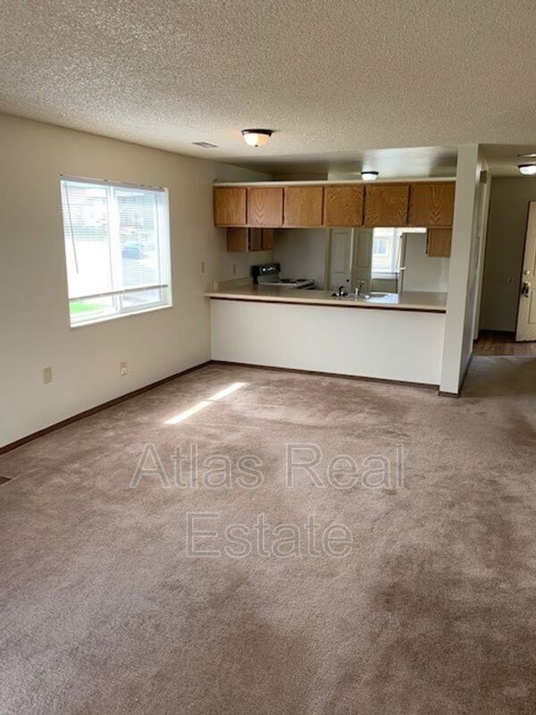 Building Photo - 6940 Peyote Way