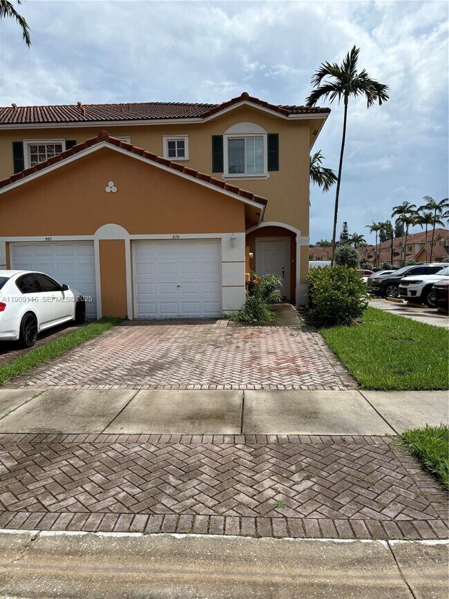 Foto del edificio - 570 St Michelle Way