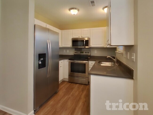 Foto del edificio - 5017 Gibbons Link Rd