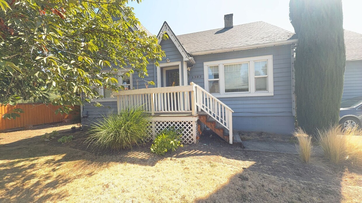 Primary Photo - 1383Coburg - FH