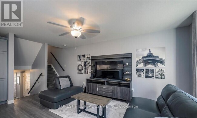 Photo du bâtiment - 1110 Meadowlark Ridge