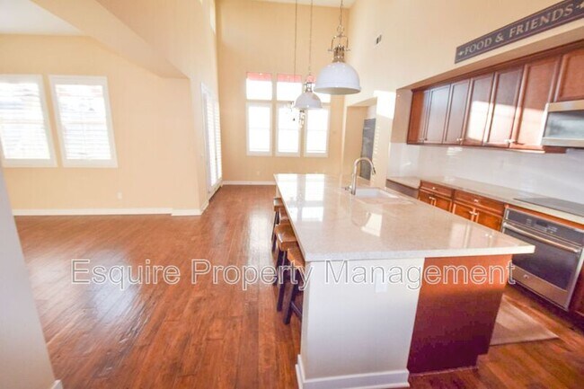 Foto del edificio - 202 Village Commons Blvd