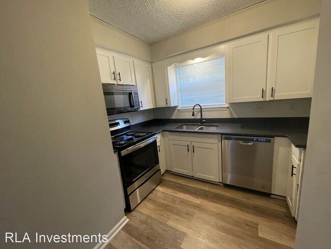 Building Photo - 3 br, 2 bath House - 9218 Labette Drive