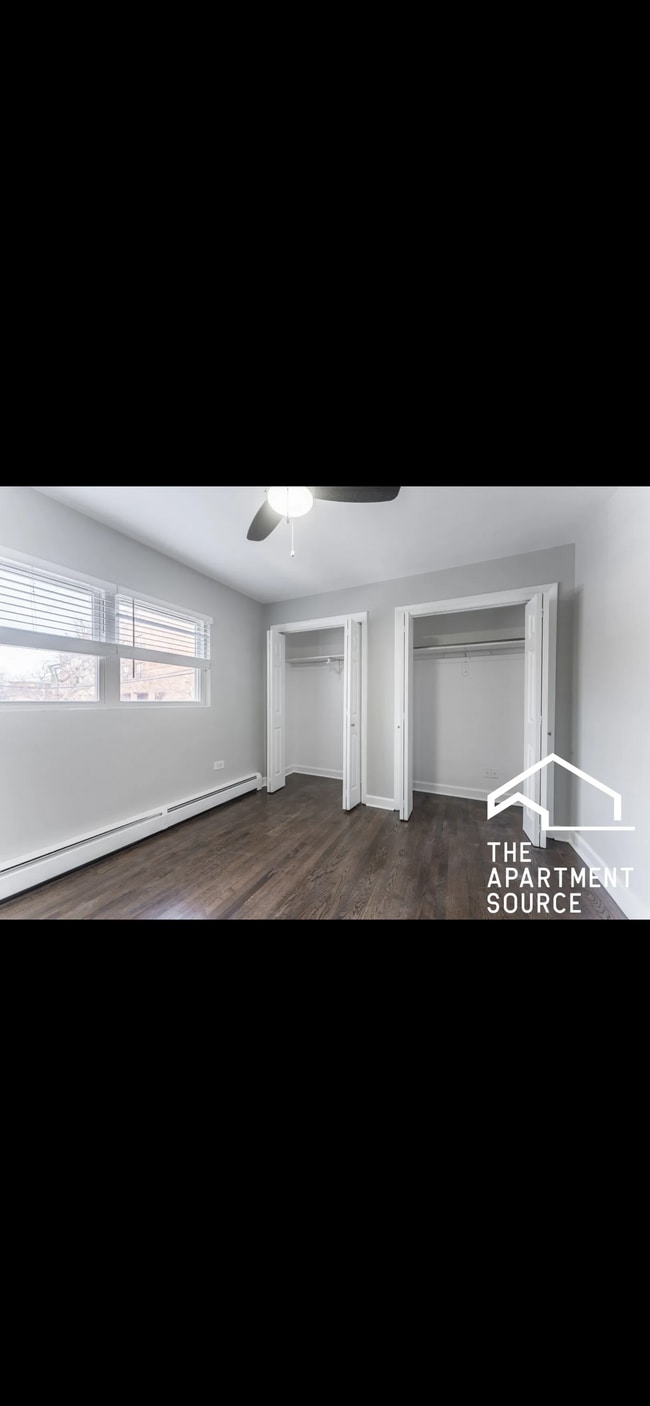 Building Photo - 1324 W Sherwin Ave