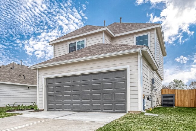 Building Photo - 4923 Luke Matthew Dr