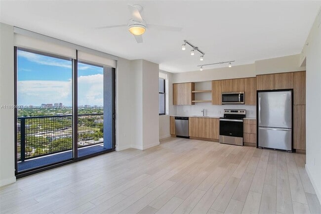 Photo - 555 NE 8th St Apartment