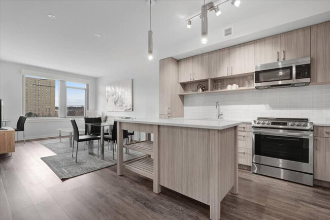 Foto del edificio - 2121 First St SW