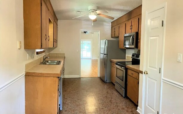 Foto del edificio - 21225 Pine Ridge Dr