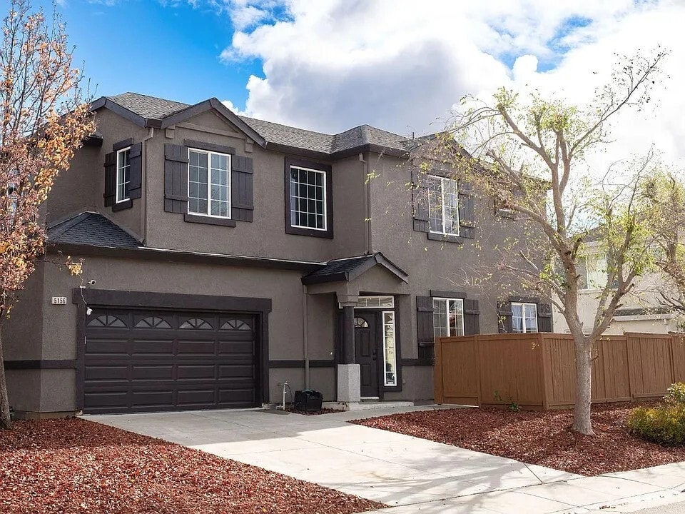 Primary Photo - 5156 Woodward Ln