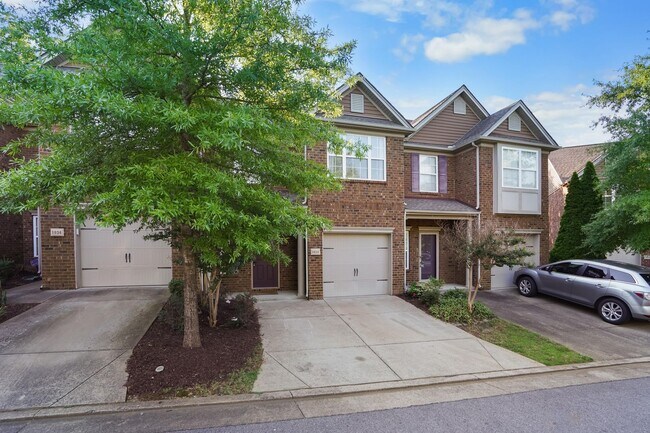 Building Photo - 1034 Ashmore Dr, Nashville, TN 37211