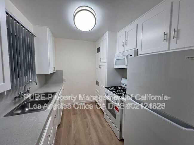 Foto del edificio - 4427 Murietta Ave