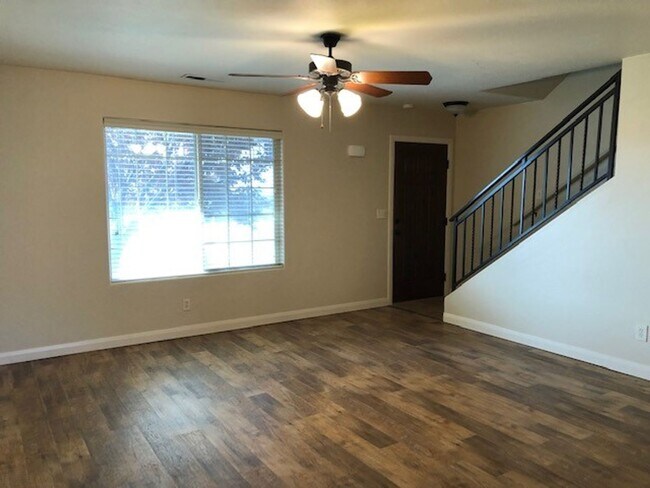 Foto del edificio - Cedar Park Townhomes