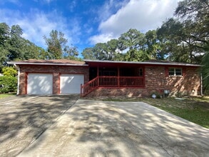 Building Photo - 36 Gumtree Rd