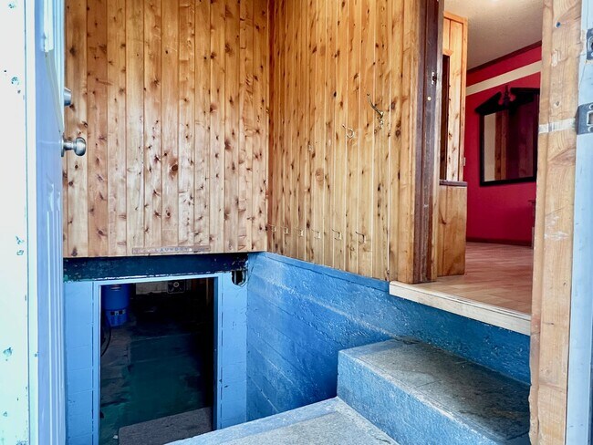 Foto del edificio - Charming Kewadin Farmhouse on US 31 For Re...