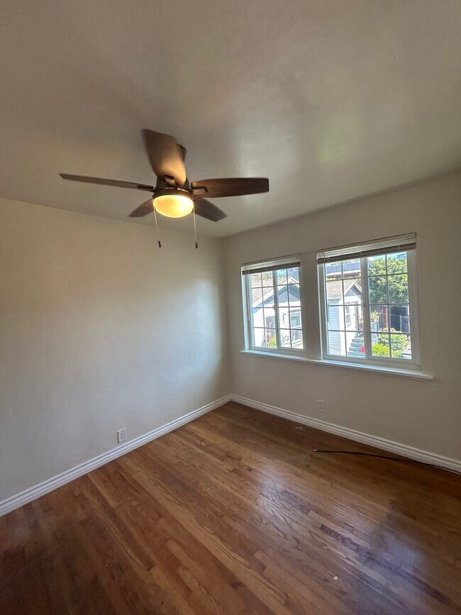 Foto del edificio - Bankers Hill One Bedroom