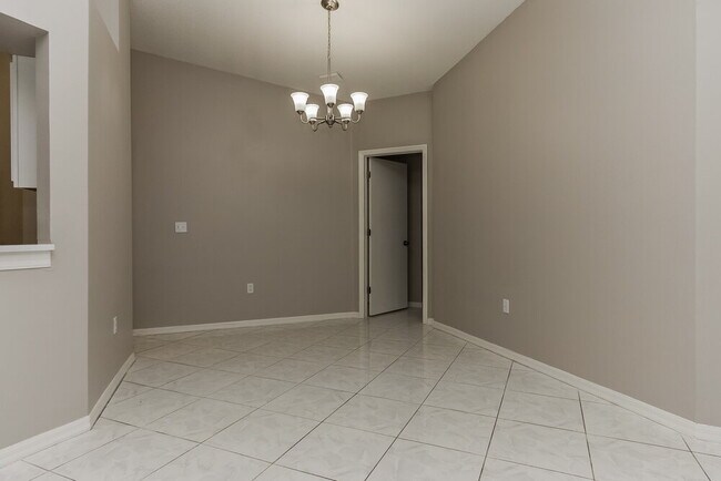 Foto del edificio - 3103 Pine Top Dr