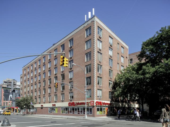Primary Photo - 300 Mulberry St