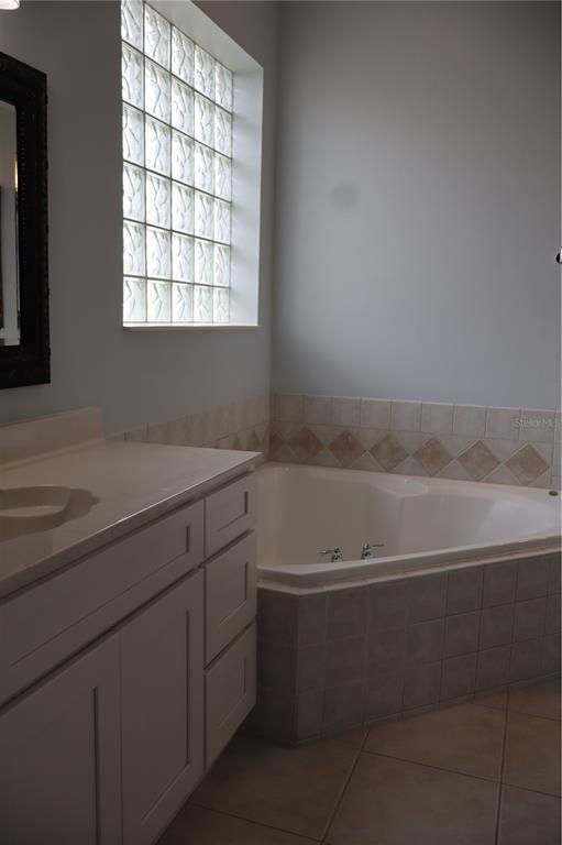 Foto del edificio - 10842 Woodchase Cir