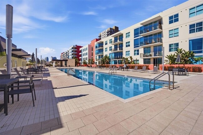 Photo - 1208 E Kennedy Boulevard Unit 1121 Apartment