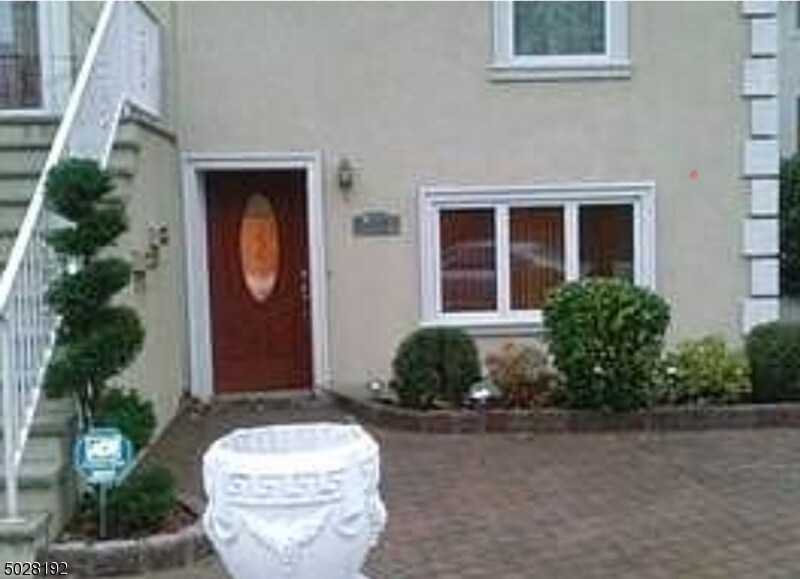 580 Rd, Cliffside Park, NJ 07010 House for Rent in Cliffside Park, NJ