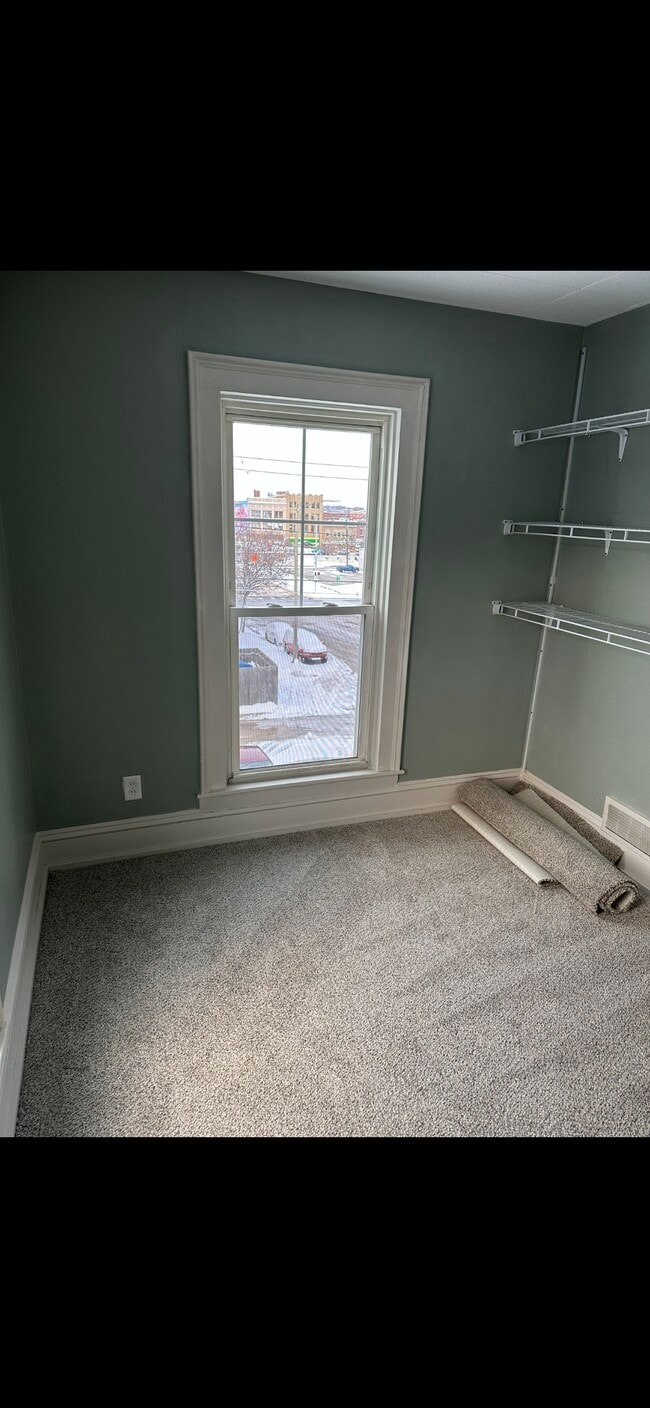 Foto del edificio - 1329 7th Ave