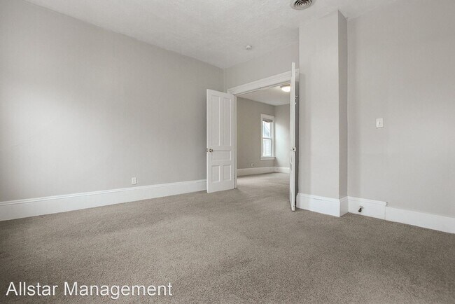 Building Photo - 3 br, 1 bath House - 2520 W 14th St UP