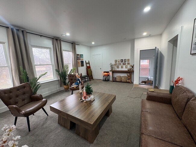 Foto del edificio - 3317 Webb St