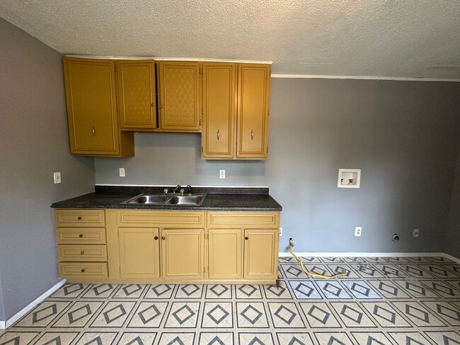 Foto del edificio - 904 Shasta Dr