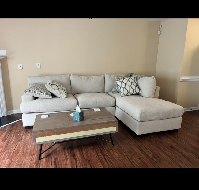 Building Photo - 1418 Infinity Ln