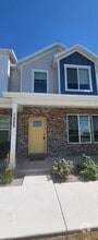 Building Photo - 1223 South Ln