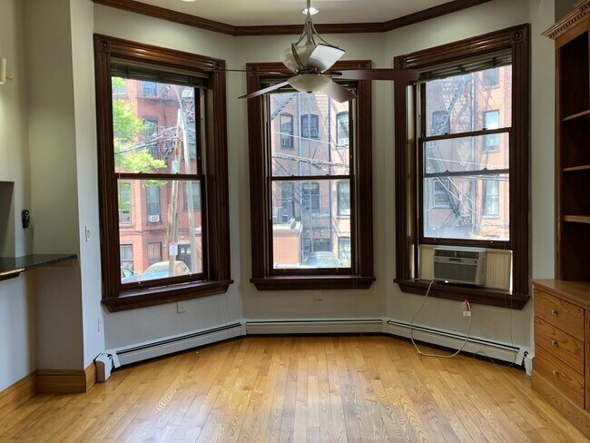 Foto del edificio - 389 Marlborough St