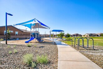 Building Photo - 12340 W Kaler Dr