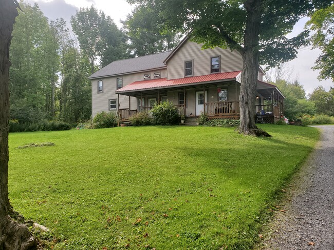 Building Photo - 4251 Pompey Center Rd