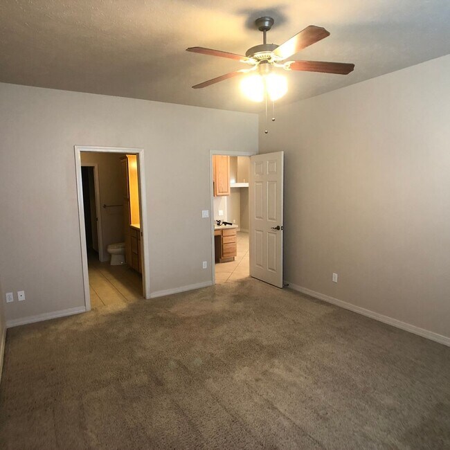 Foto del edificio - City of Grand Junction 2 Bedroom townhouse
