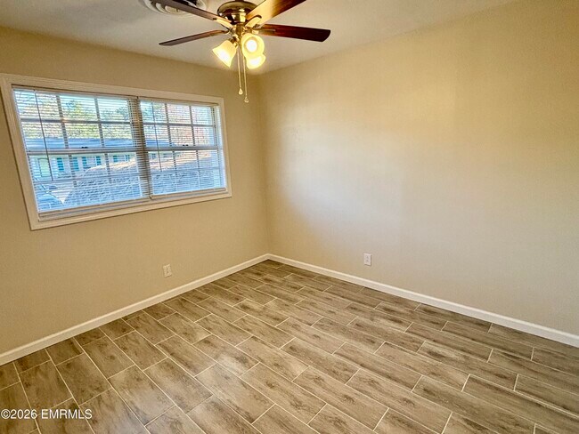 Foto del edificio - 5725 19th Ave