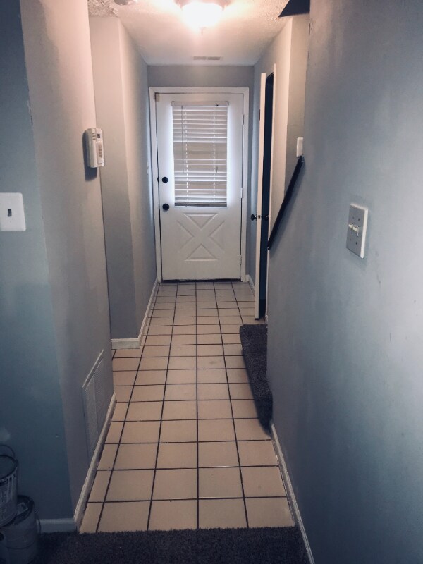 Building Photo - 9547 Quarry Bridge Ct