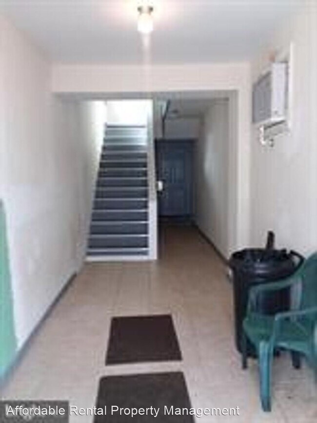 Building Photo - 1 br, 1 bath House - 137 Cumberland St Apt #1