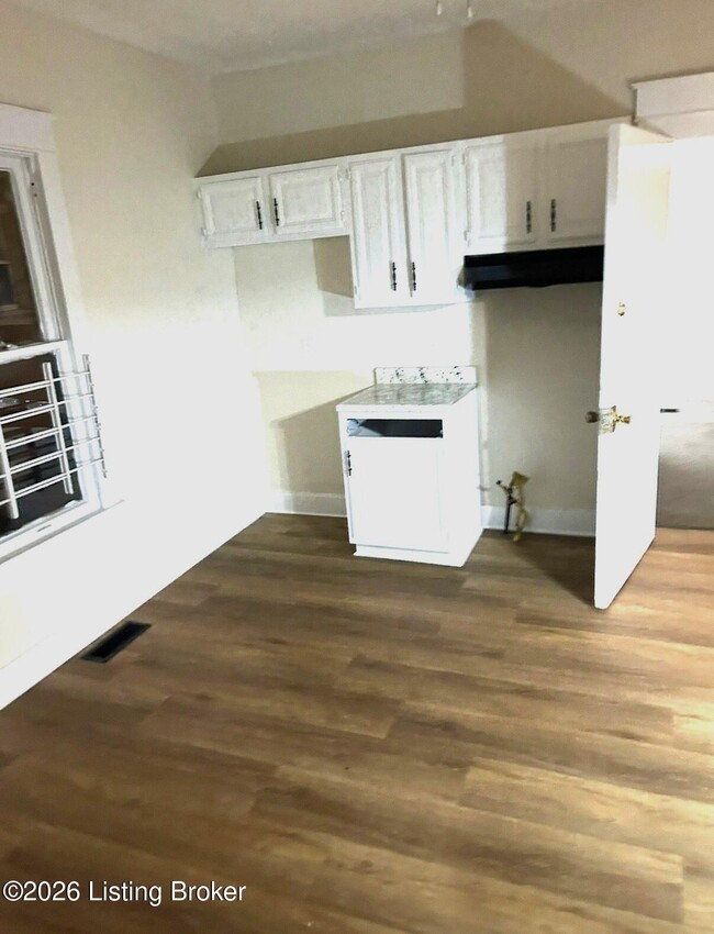 Foto del edificio - 1145 Louis Coleman Jr Drive