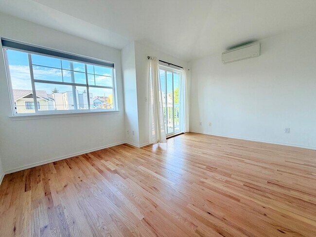 Foto del edificio - 2443 NW 59th St