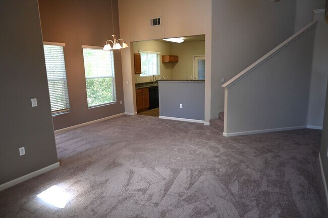 Foto del edificio - Resident Benefit Package Property