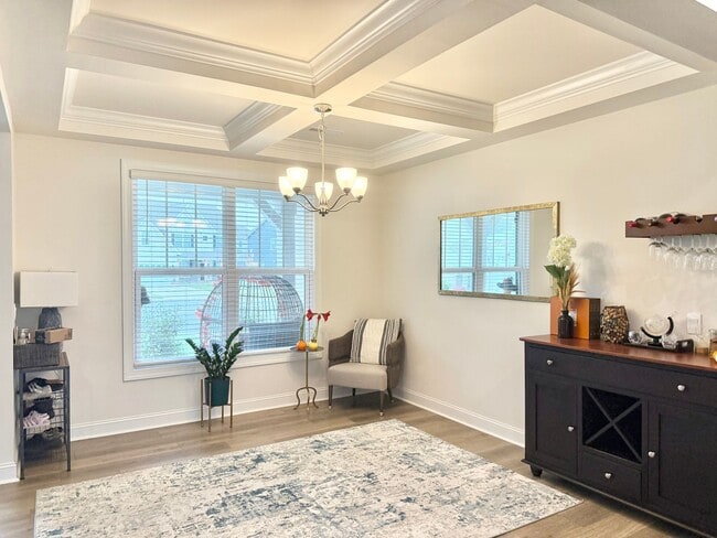 Foto del edificio - 5 Bedroom in High Point with an Office, La...