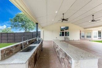 Building Photo - 30062 N Fulshear Dr