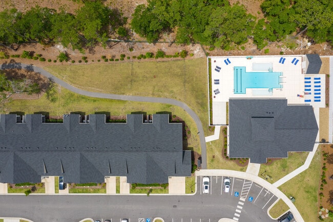 Aerial Photo - River Oaks Villas