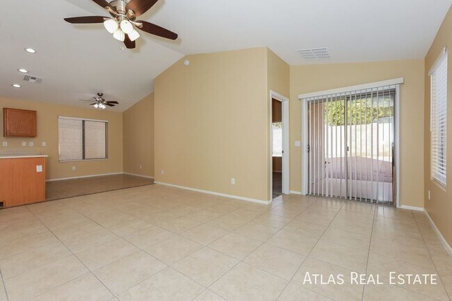 Foto del edificio - 206 W Brangus Way