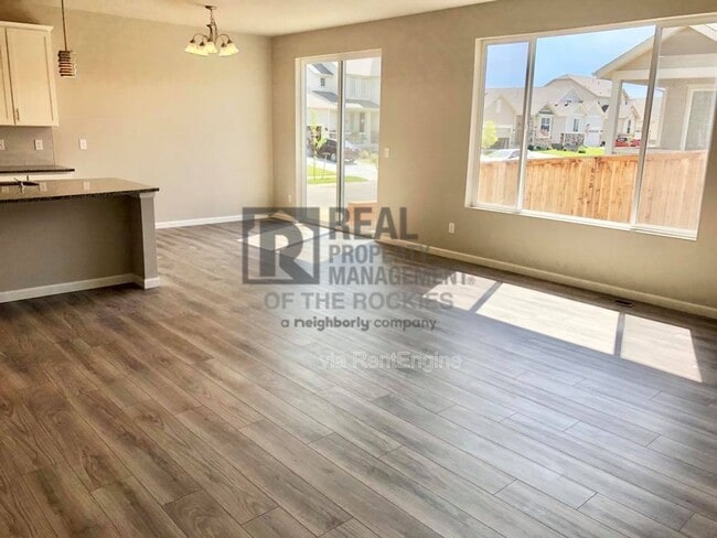 Foto del edificio - 501 Ranchhand Dr