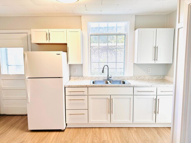 Foto del edificio - 40 Pond St