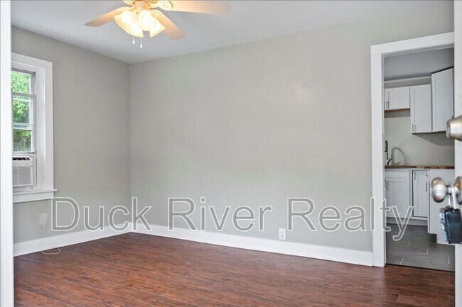 Foto del edificio - 509 Hardwick Ave