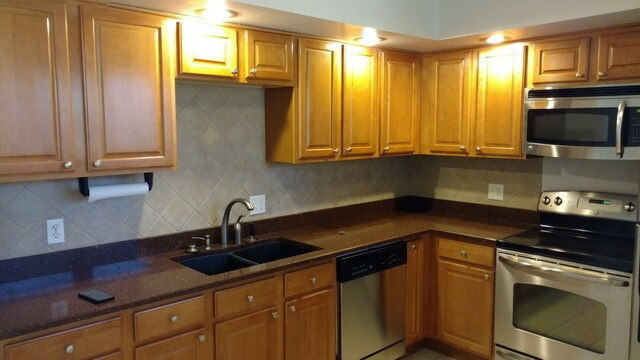 Primary Photo - Apartment next to Bill Snyder Family Stadi...