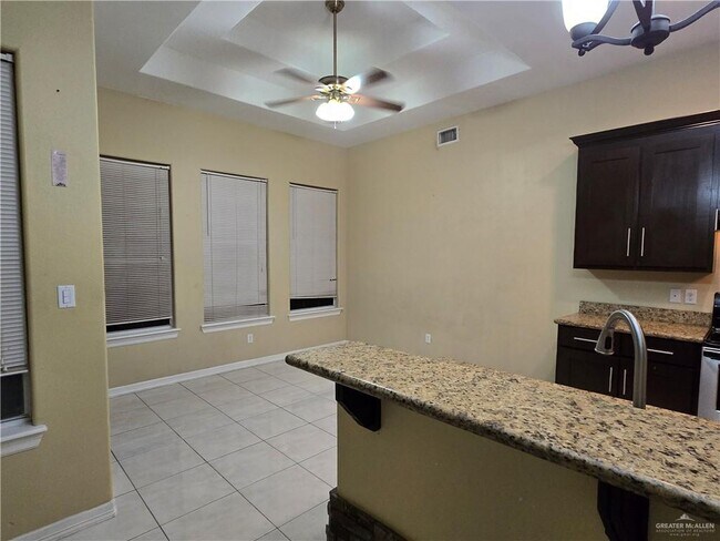 Foto del edificio - 12 S 26th St