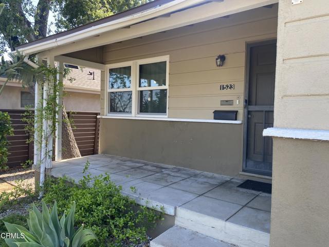 Foto del edificio - 1523 N Grand Oaks Ave